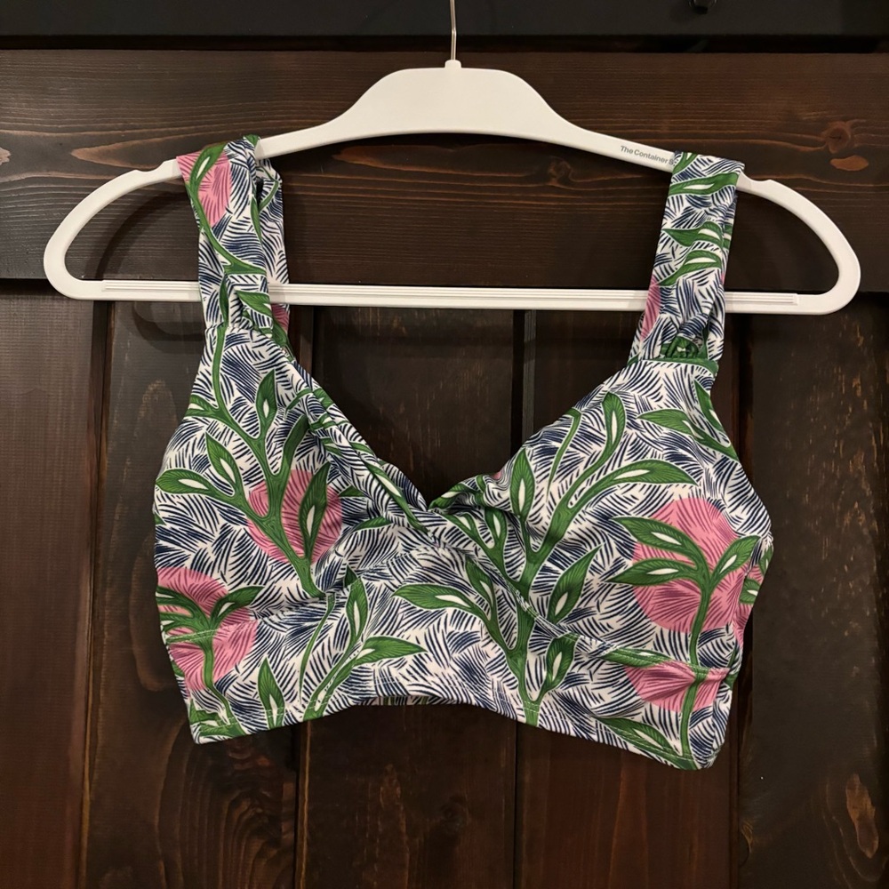 Liberty and Justice Printed Bikini Top with Pink and Green Leaf Design XL